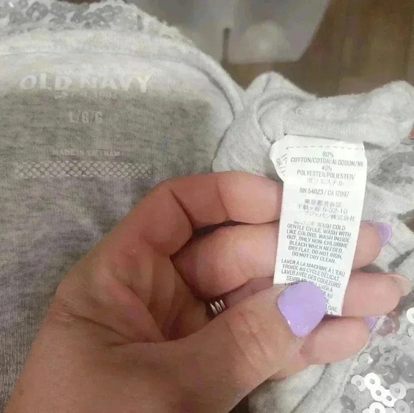 Old Navy Tank Top, Women's Size Large, Light Gray, Silver Sequin, Sleeveless - Picture 4 of 6